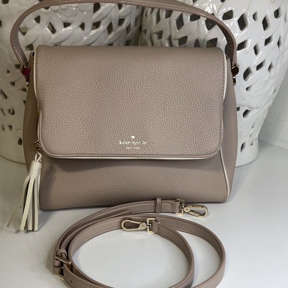 kate spade Handbags - Kate Spade Chester Street Crossbody